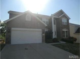 3237 Kingsridge Manor Dr, Saint Louis, MO 63129