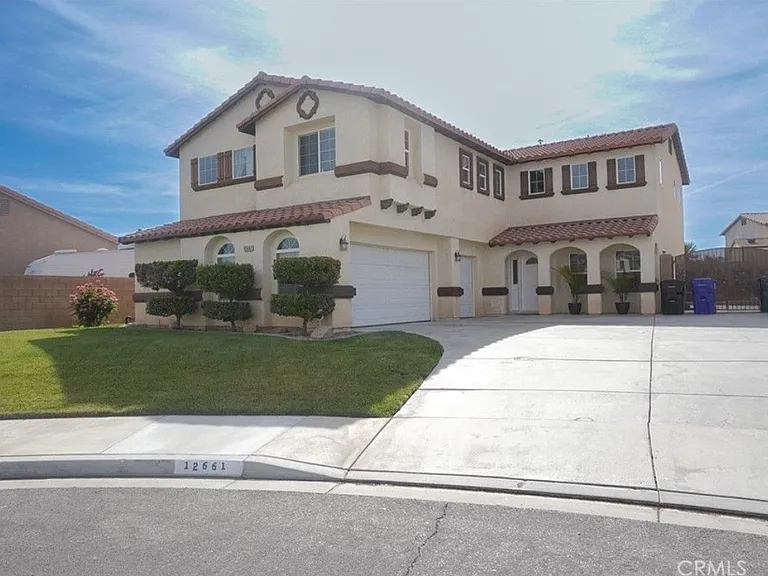 12661 Shorewood Ln — Photo 2