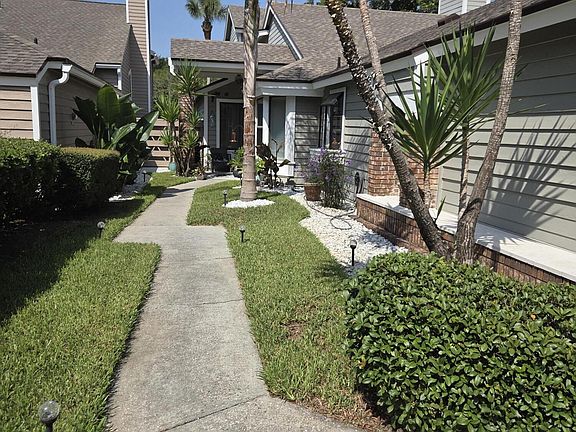 2nd image of 30 WALKERS RIDGE Court