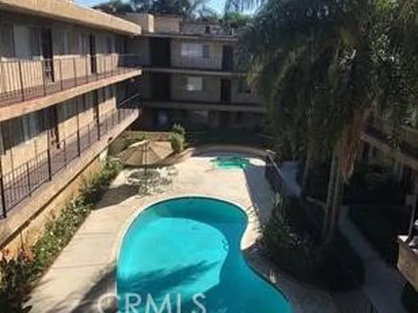 8505 Columbus Ave Unit 304, North Hills, CA 91343