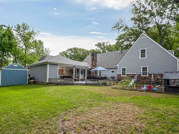 5th image of 8376 Briar Creek Dr