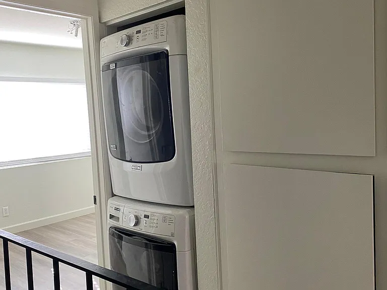 148 W Wilson St #C — Photo 5