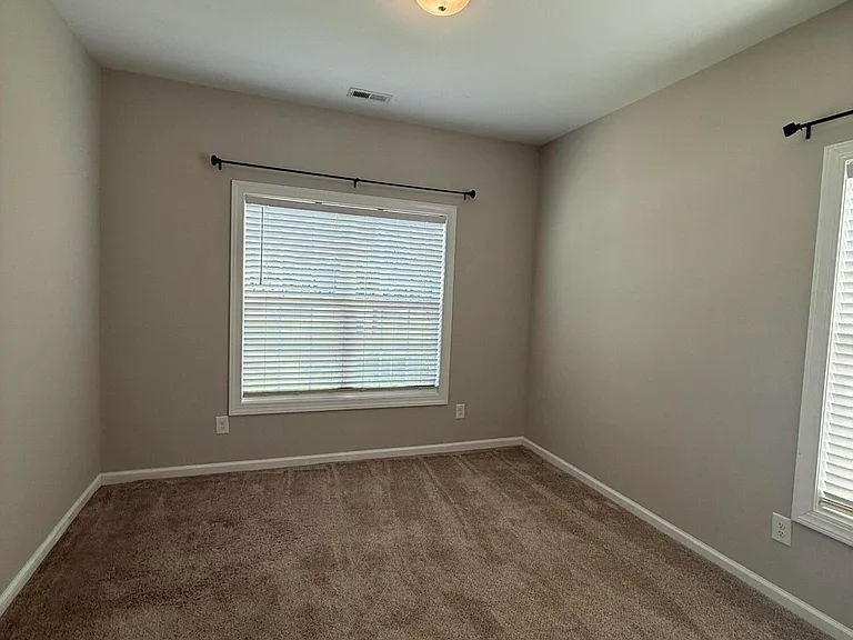 211 Briarcliff Ct — Photo 10