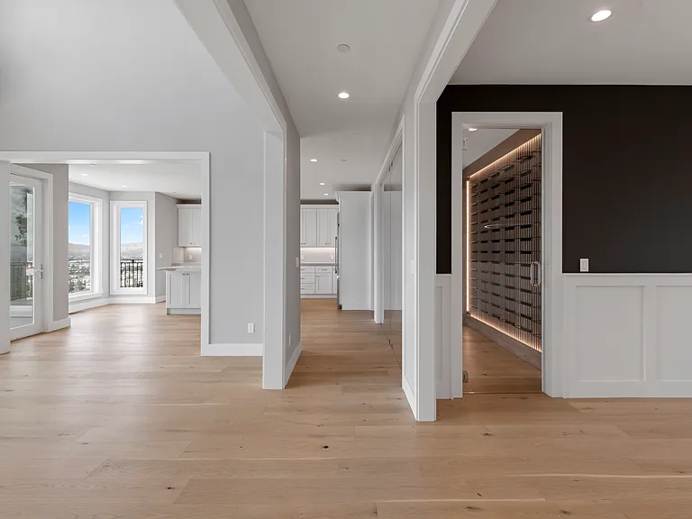 2661 Carol Dr — Photo 16