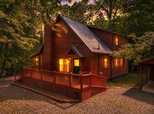 105 Blackberry Falls Ct, Ellijay, GA 30536