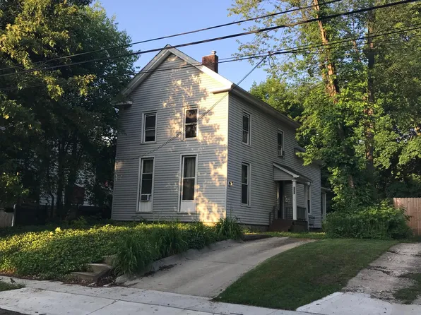 135 N Pearl St #C, Kent, OH 44240