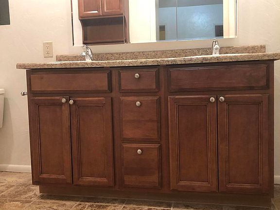 3rd image of 2831 E Edison St #2833