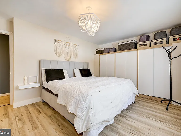325 Juniper Dr — Photo 32