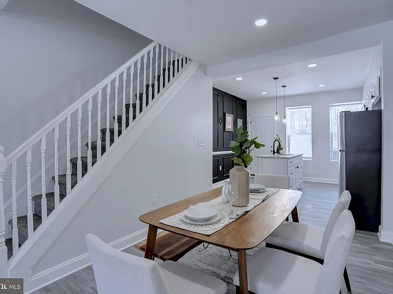 1729 Braddish Ave — Photo 5