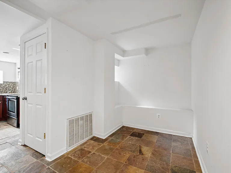 2136 Ellsworth St #1 — Photo 4