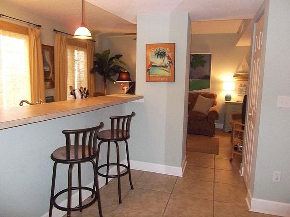 5th image of 32 S Fletcher Ave #105