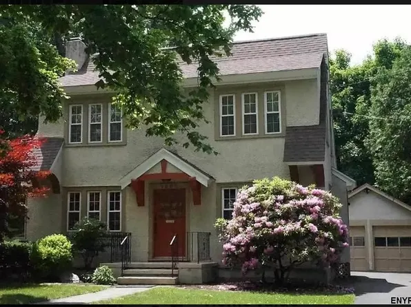 1082 Teviot Rd #1, Schenectady, NY 12308