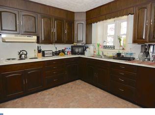 35 N 2nd St, Womelsdorf, PA