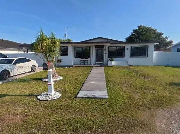 10955 SW 217th Ter, Miami, FL 33170