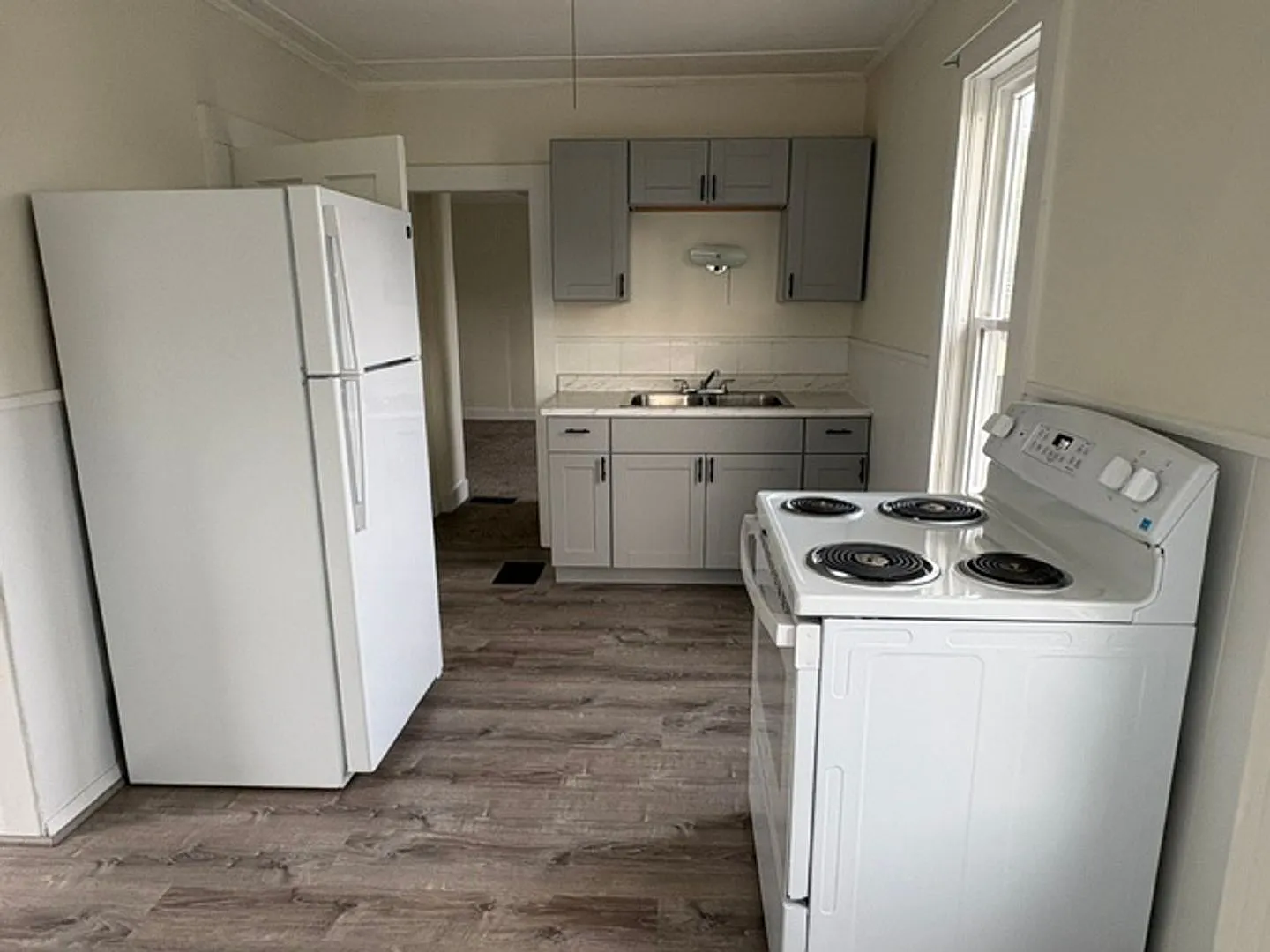 1 Bedroom Apartment Keene NH — Photo 1