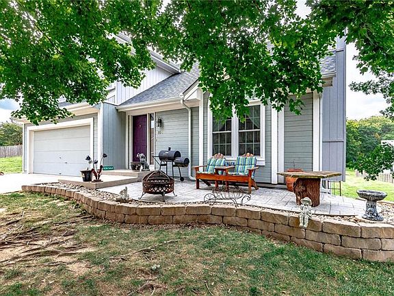 3rd image of 108 Wisteria Ct