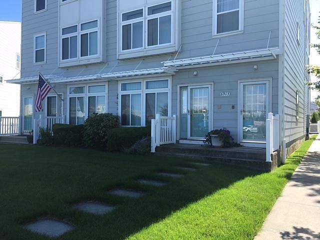1st image of 6913 Nautical Way #1