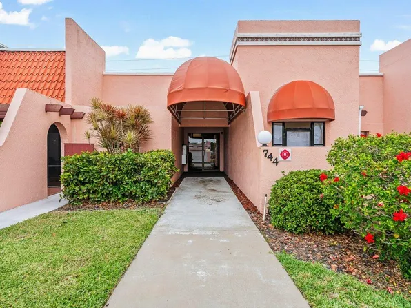 744 S Orlando Ave APT 711, Cocoa Beach, FL 32931