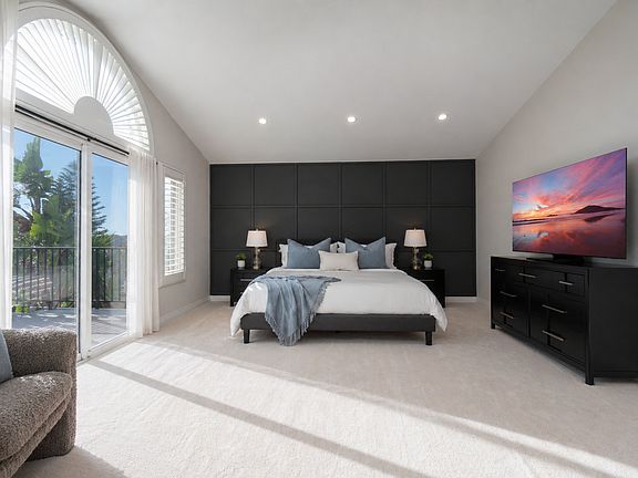 3rd image of 28311 Nicholas Cir