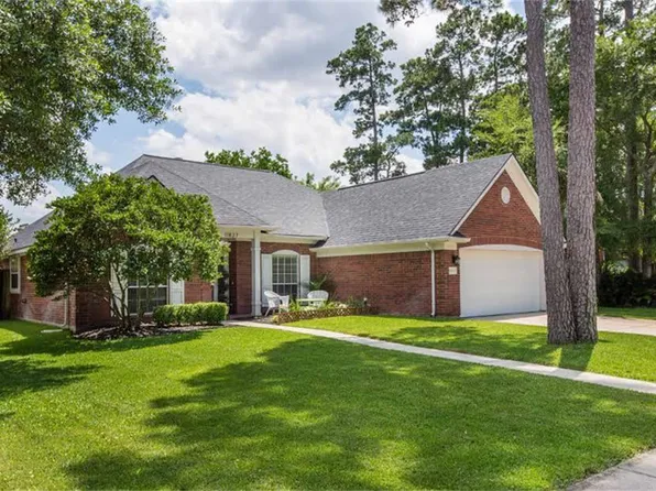 11827 Chateau Trl, Tomball, TX 77377