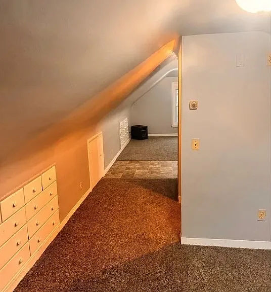 399 N Thomas Rd #B — Photo 8