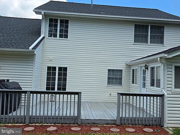 2nd image of 2780 Pinewood Dr