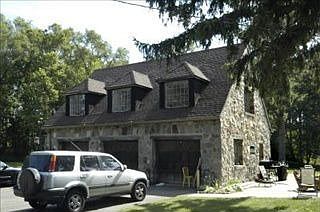 2nd image of 2550 Michigan Ave W