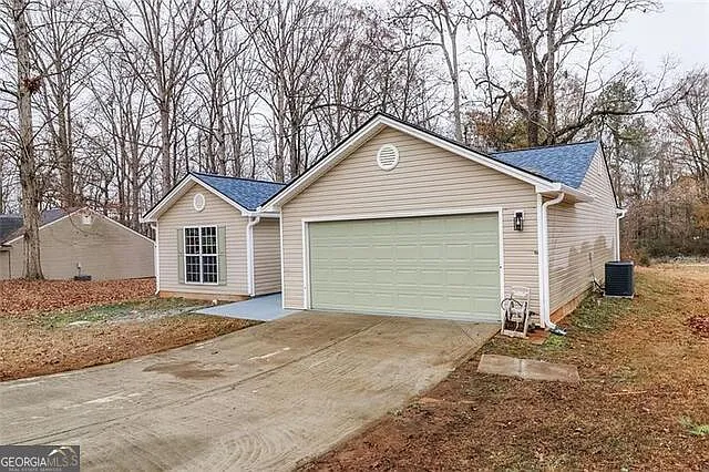 1216 Dylan Way — Photo 3