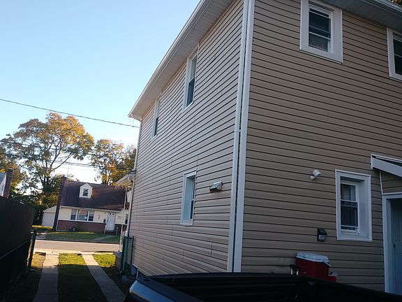 5th image of 261 Windsor Pkwy