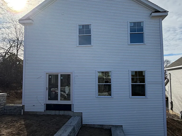 108 New England Ave — Photo 23