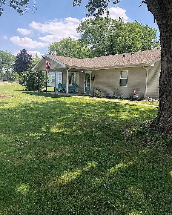 1st image of 1828 Burry Circle Dr