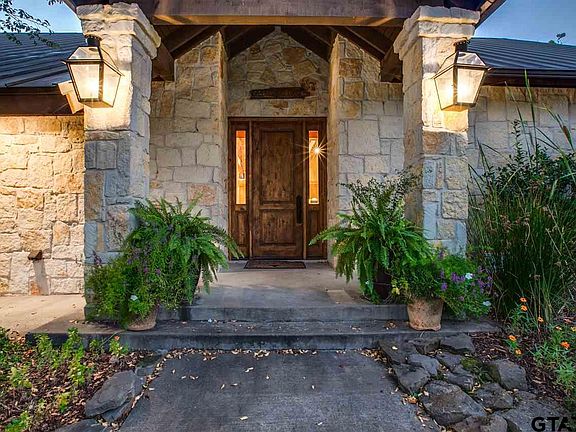 4th image of 5663 Lakeshore Ct