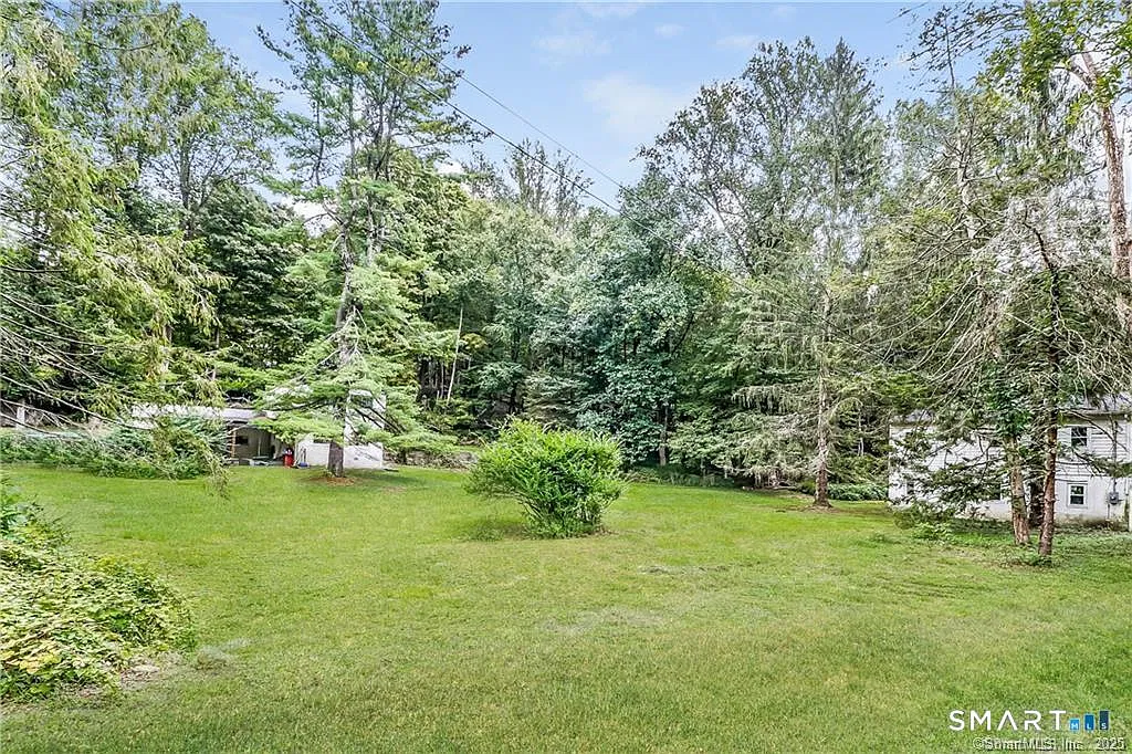 3 bed, 2.0 bath, 1200 sqft, $2,850 — Photo 2