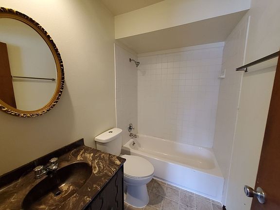 5th image of 5509 34th Ave #204