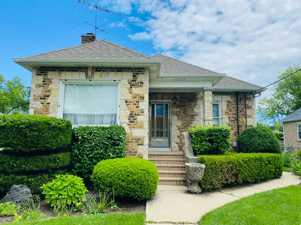 125 Maple Ave, Highwood, IL 60040