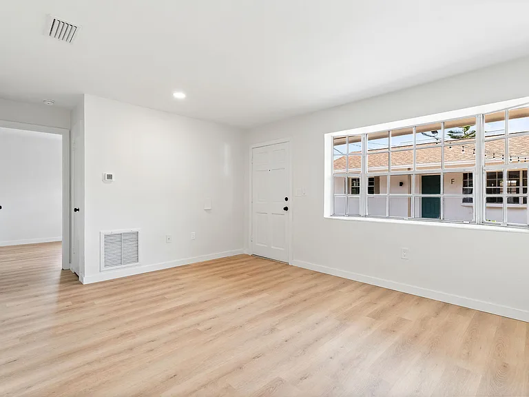 1028 Bass Blvd #E — Photo 7