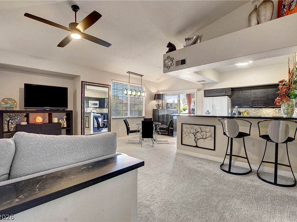 1st image of 1501 Truett St Unit 204
