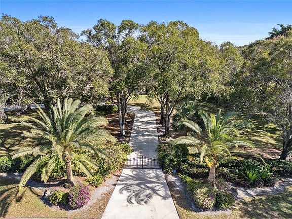 3rd image of 21798 Cartagena Drive