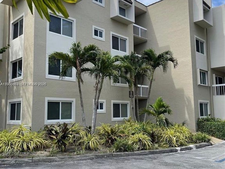 1st image of 7722 Camino Real APT 218