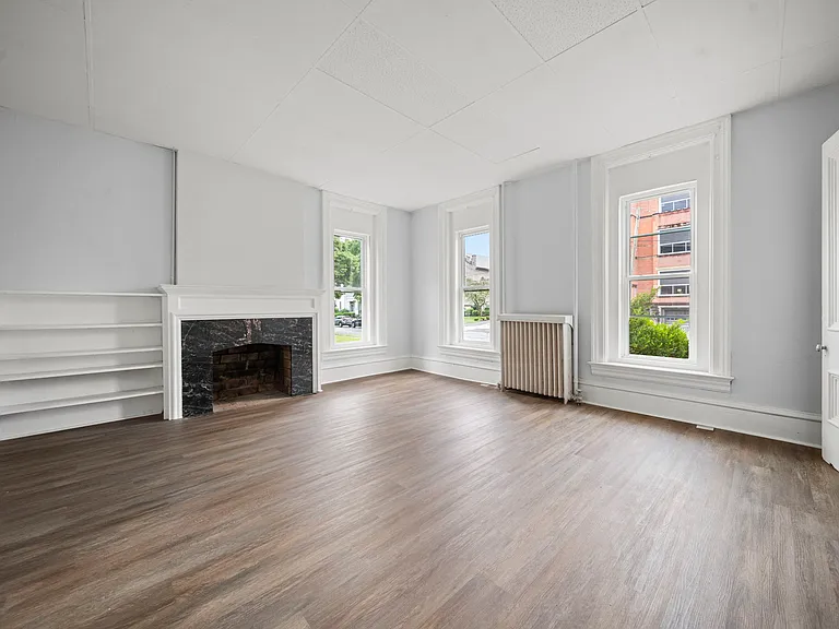 64 W Winter St #4 — Photo 14