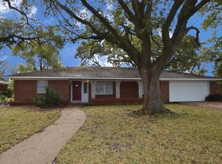 1605 Olive St, Baytown, TX 77520