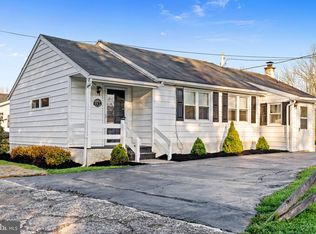 39 Fruitville Rd, Pottstown, PA 19464