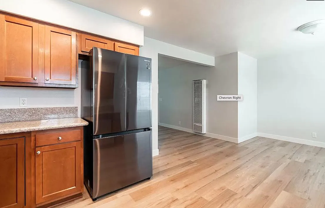 Building Photo - 1010 Fern Ave #1010