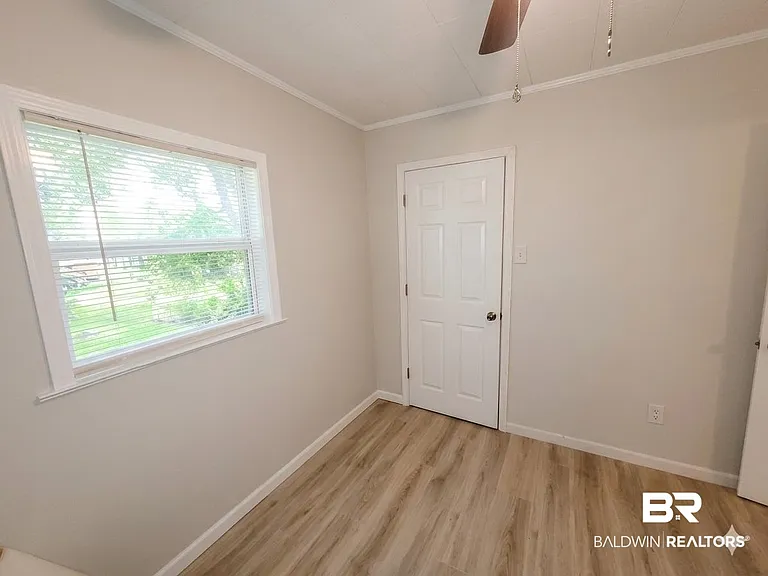 34394 Lost River Rd — Photo 10