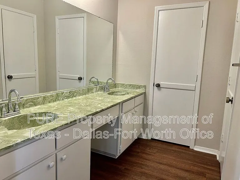 4707 Burning Springs Dr — Photo 23