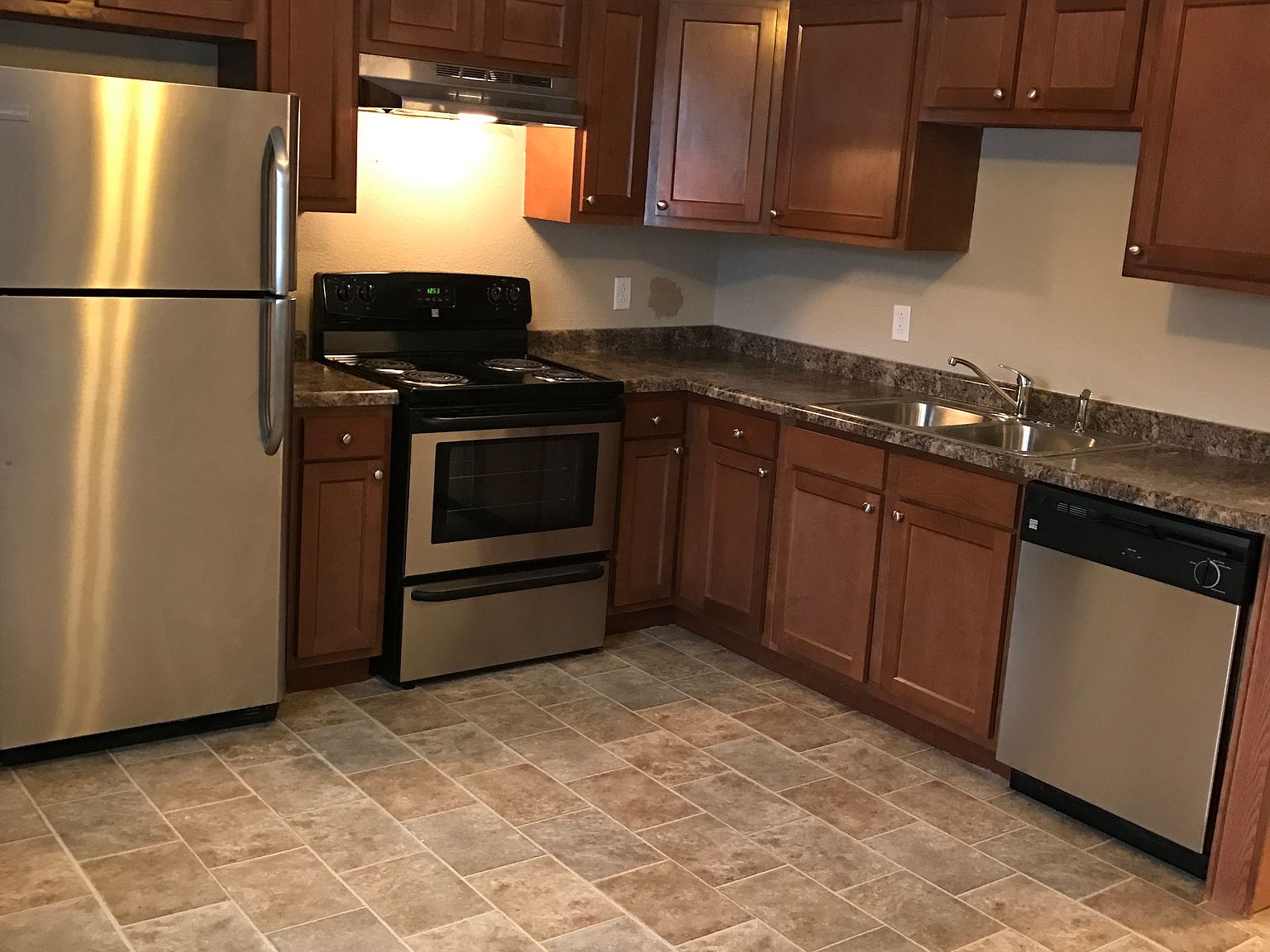 601 E Mondamin St APT 3, Minooka, IL 60447 Zillow