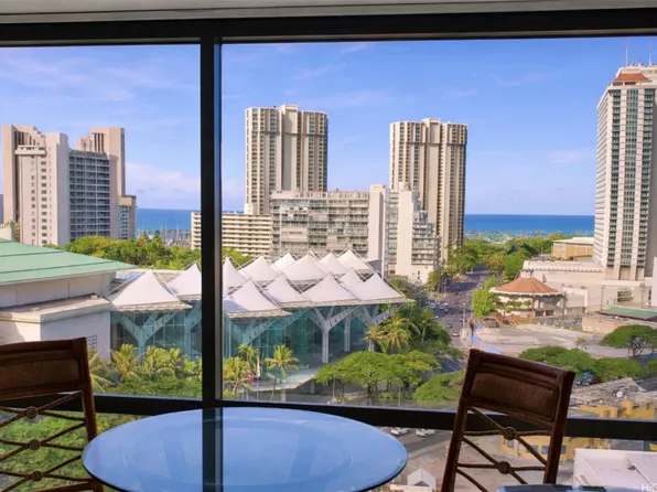 1750 Kalakaua Ave APT 1704, Honolulu, HI 96826