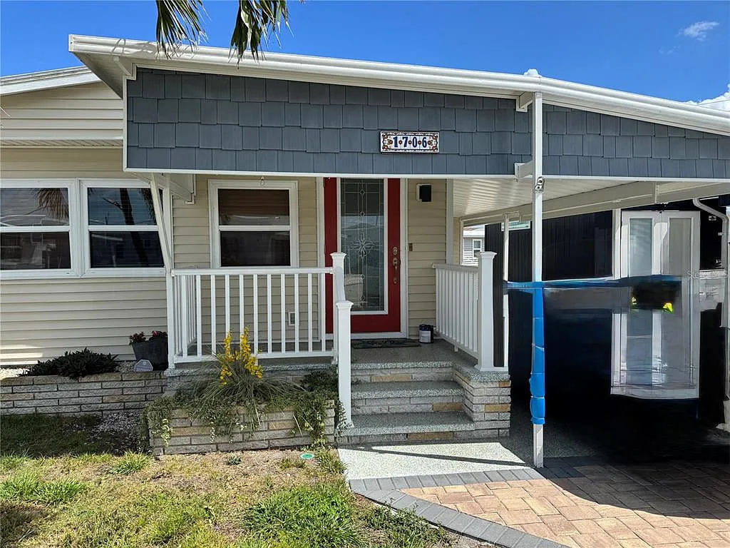 2 bed, 1.5 bath, 840 sqft, $1,500 — Photo 2
