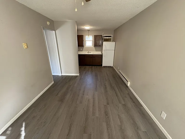 1502 W South St E — Photo 3