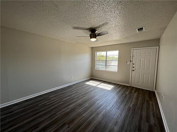 2nd image of 305 N 7th St